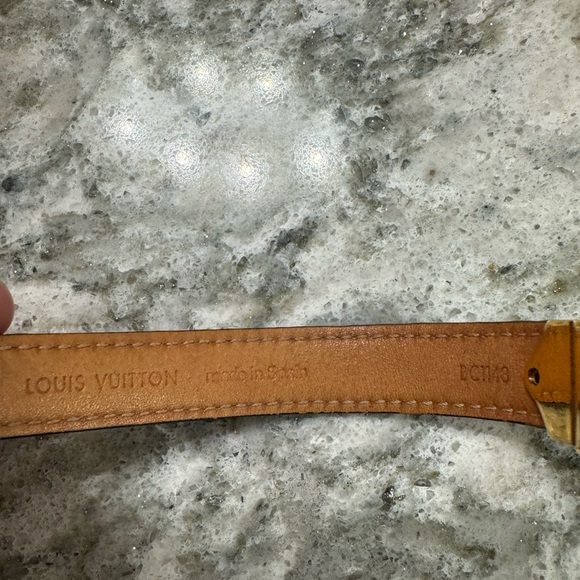 Authentic Louis Vuitton Small Leather Bracelet - Picture 5 of 6
